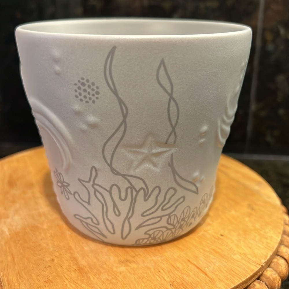 NWOT Starbucks Anniversary Collection 2016 Embossed Mermaid Siren Tail Mug - Picture 2 of 8